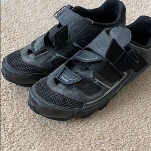 Cycling shoes